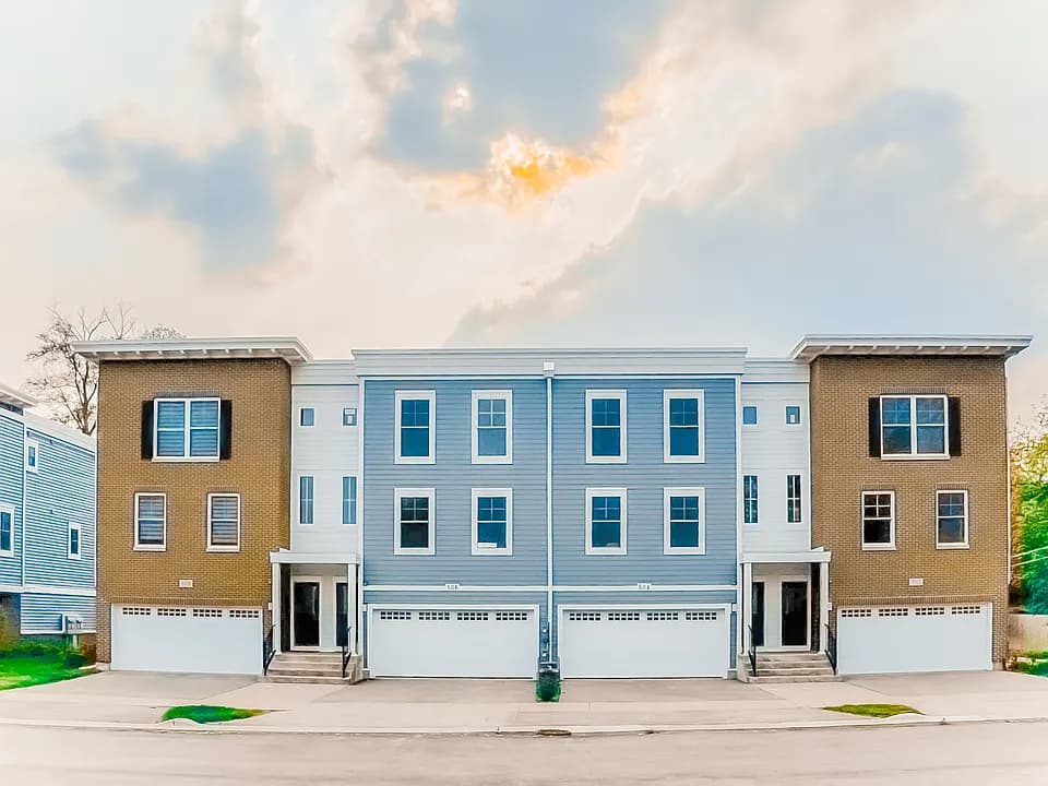 Itasca Townhomes - 9